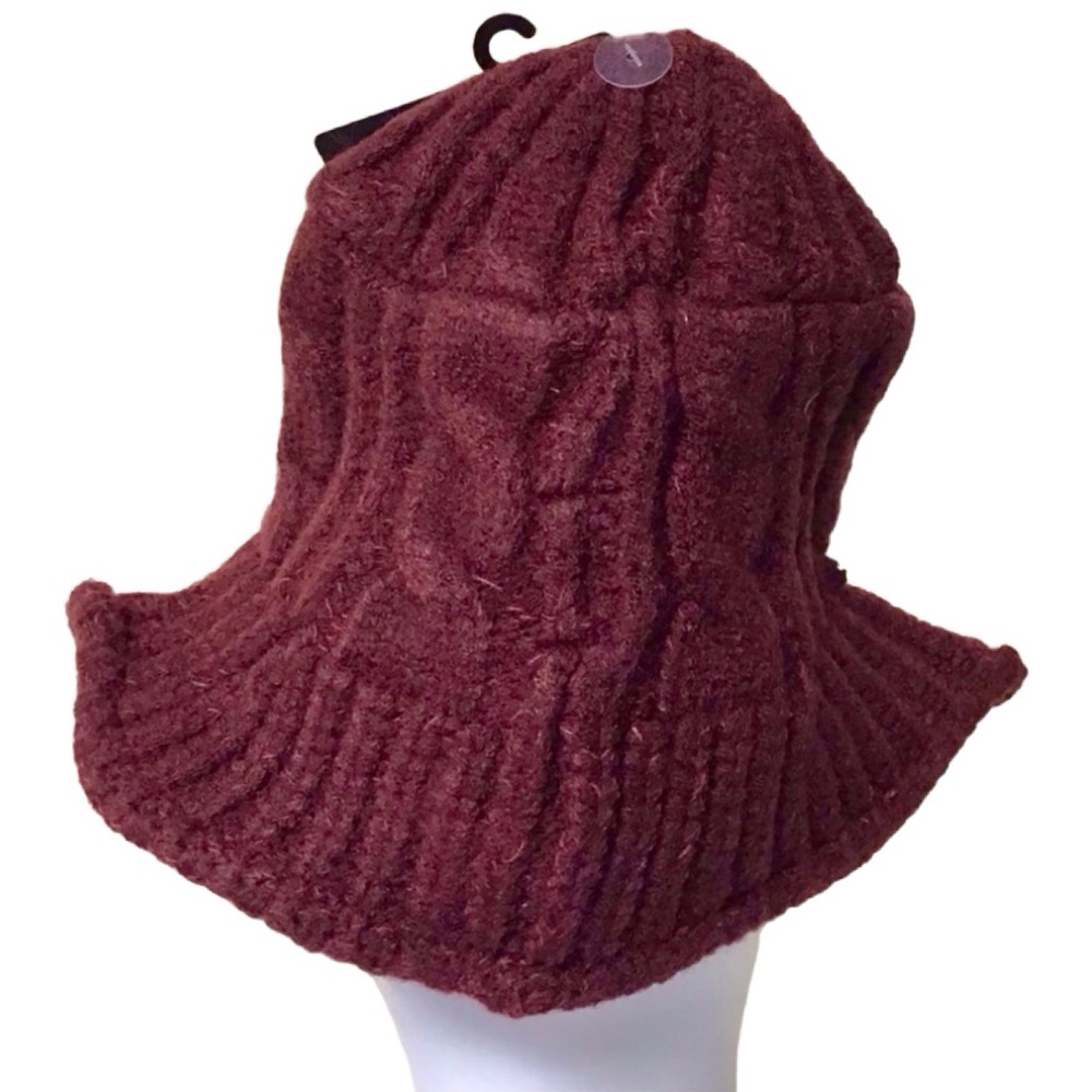 Steve Madden Cable Knit Bucket Hat (NWT) - Picture 5 of 6